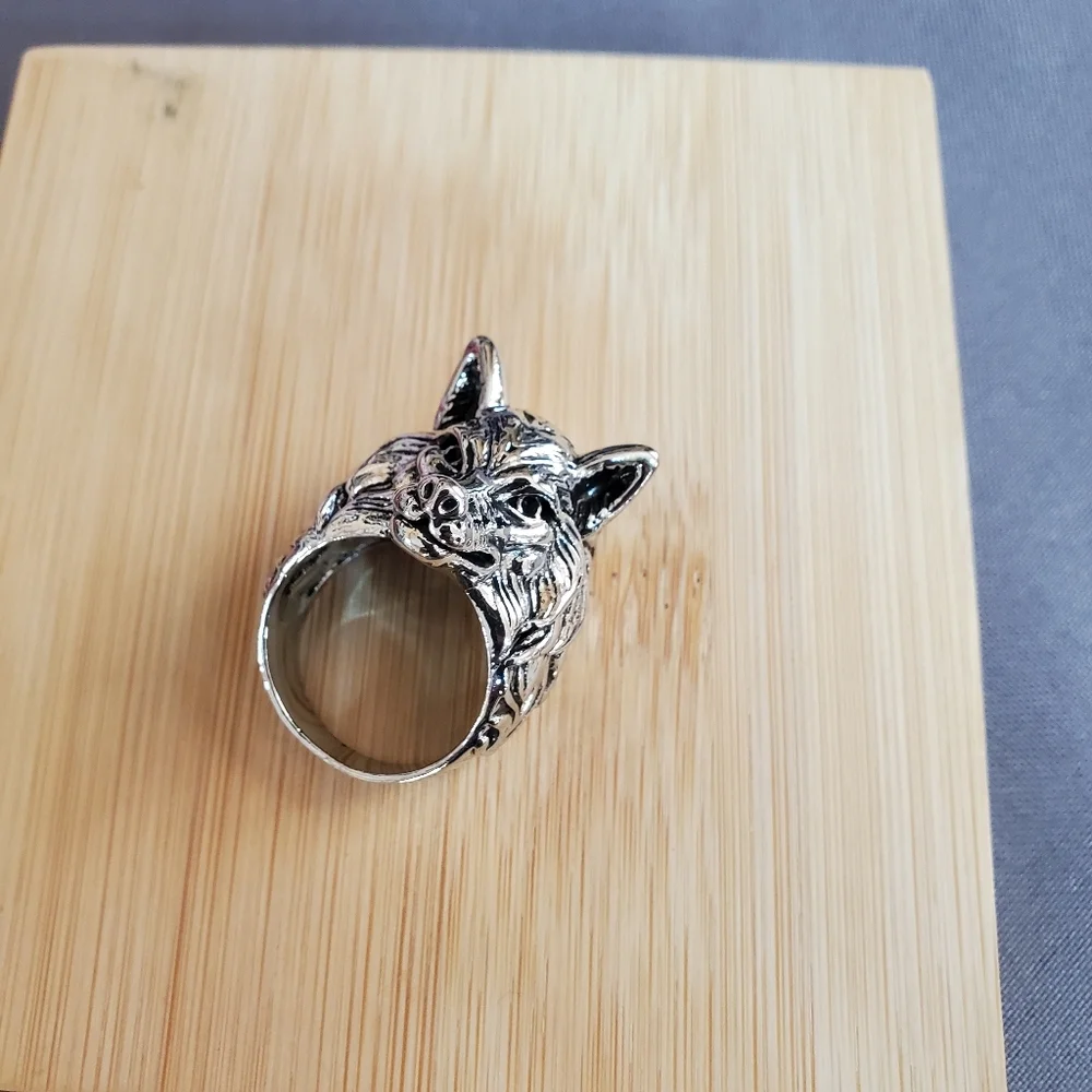 Vintage Wolf's Head Ring